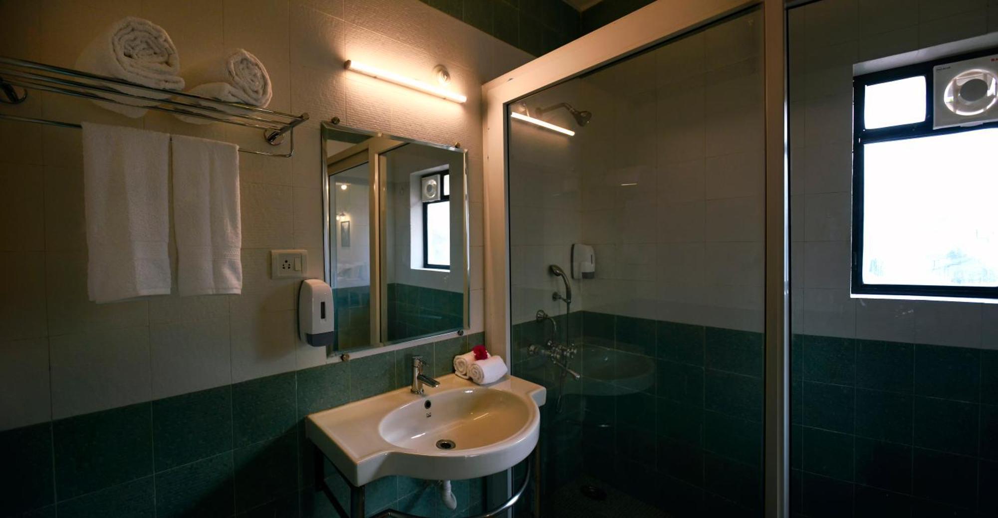 Treehouse Blue Hotel & Villas Colva Εξωτερικό φωτογραφία