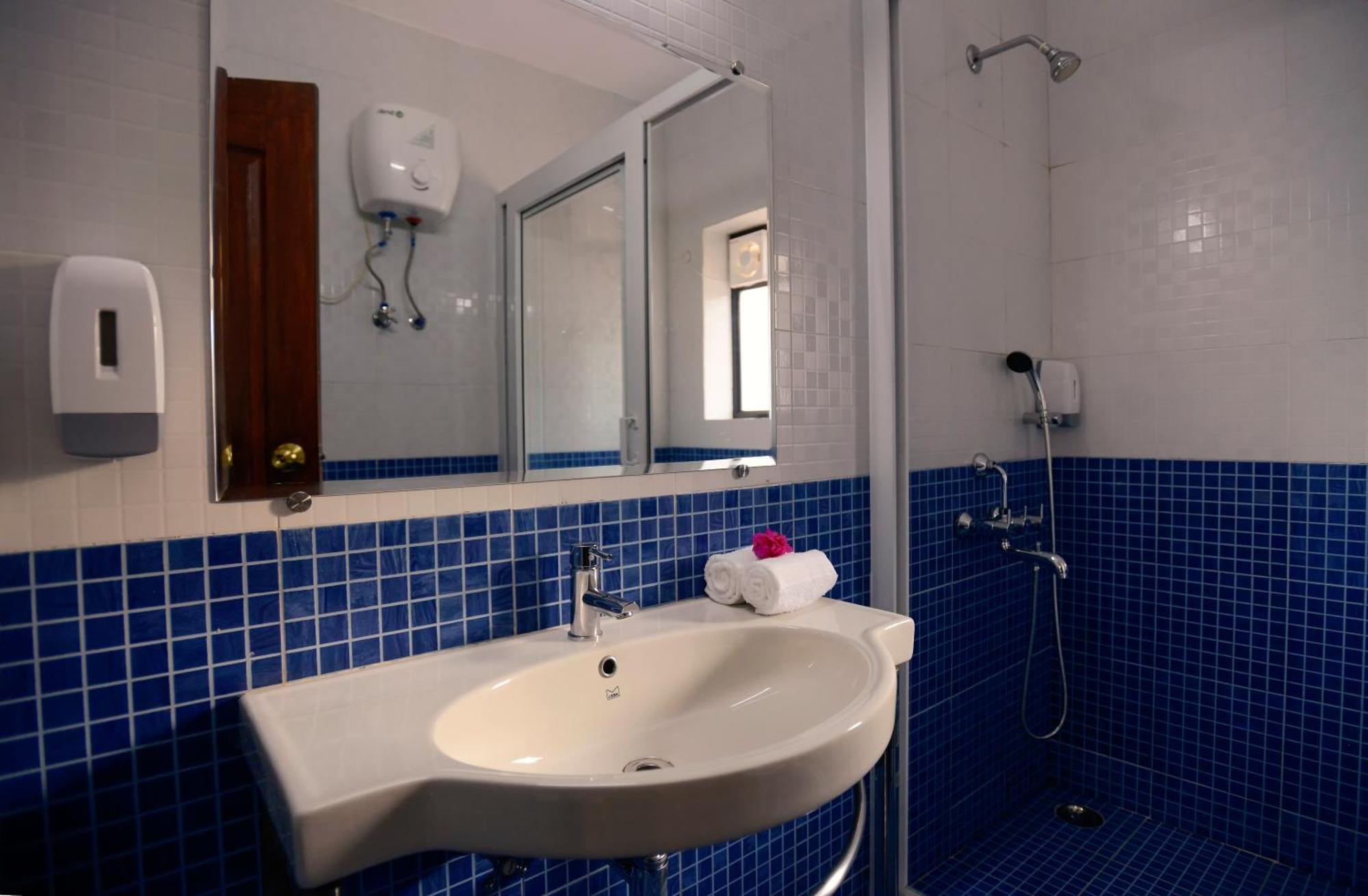Treehouse Blue Hotel & Villas Colva Εξωτερικό φωτογραφία